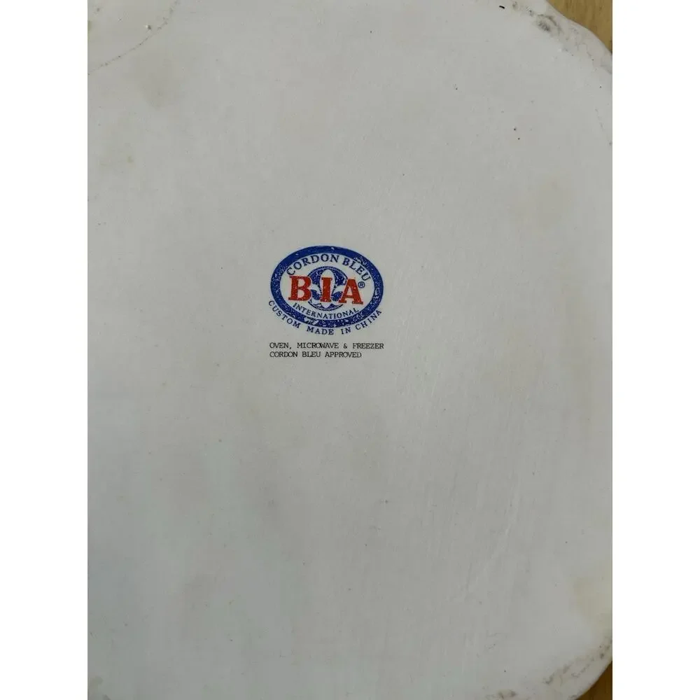 BIA CORDON BLEU QUICHE TART PIE baking dish with SMALL BLUE FLOWERS. 9 7/8
